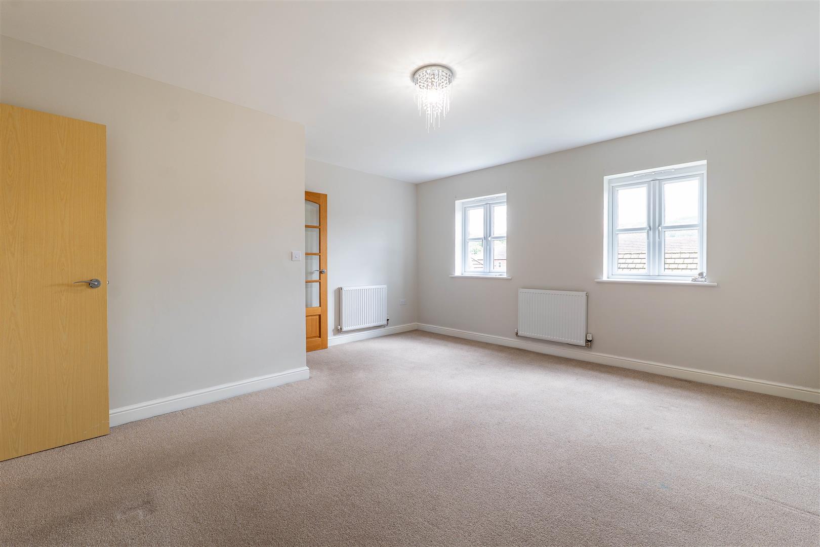 3 bed property in Mariner Walk, Chorley
